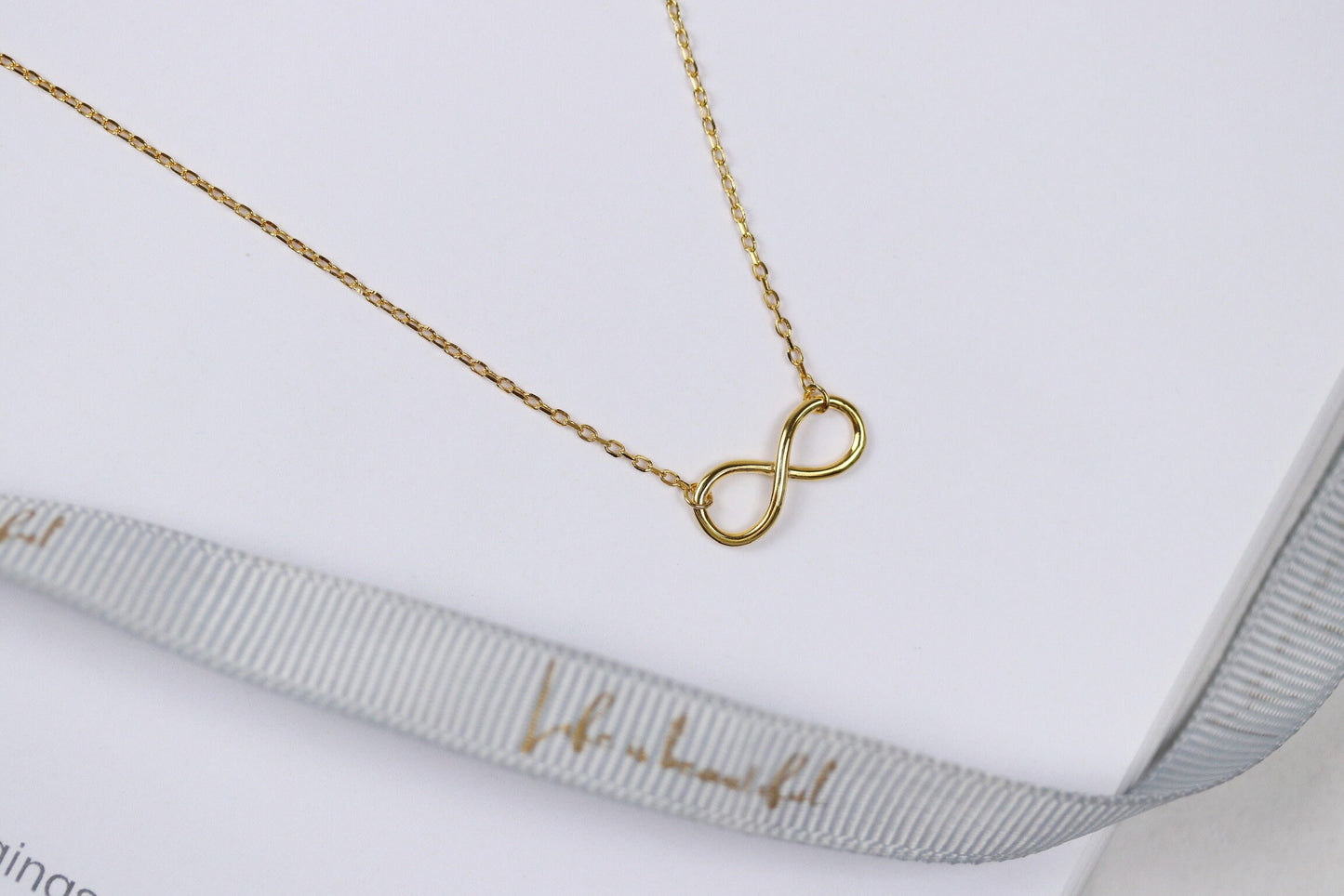 Flower Girl Gift / Wedding Thank You Gift / Infinity Necklace / Gold Dainty Necklace Jewelry Gift for Flower Girl, Keepsake Flower Girl Gift