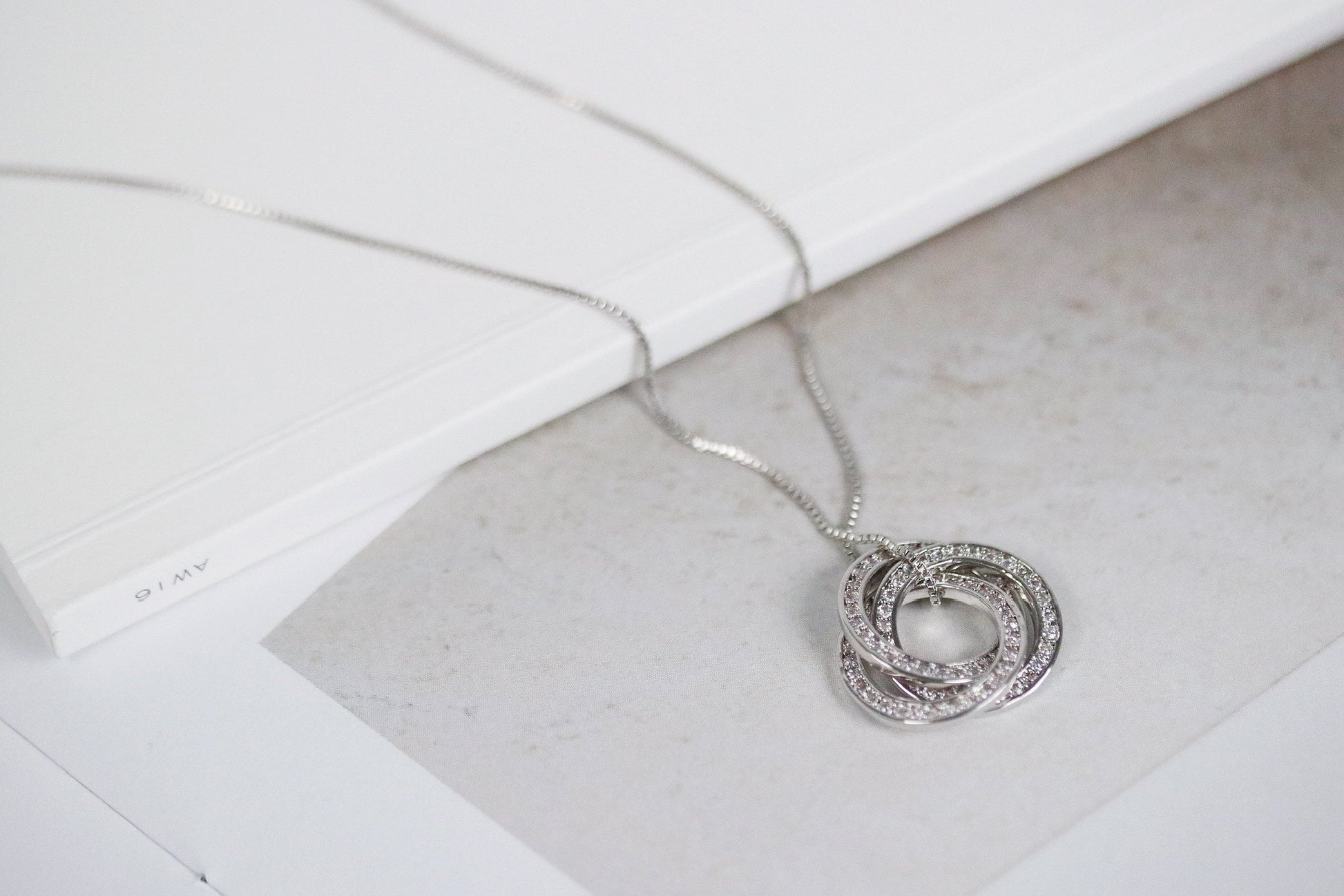 Waterproof Russian Ring CZ Necklace, Interlocking Circle Necklace, Interlinked Ring Necklace, Best Bestie Gift for Her, Minimalist Jellwery