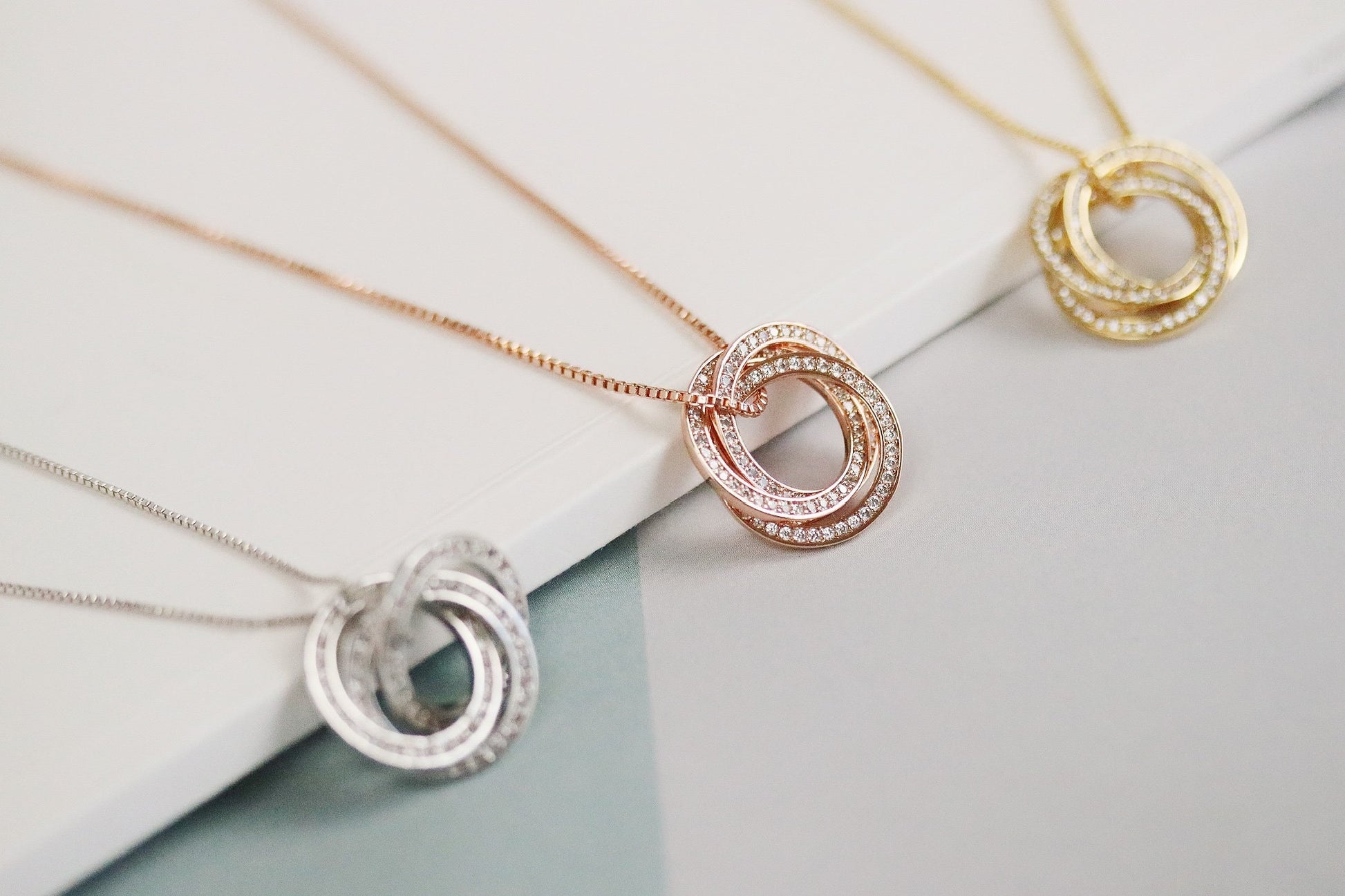 Waterproof Russian Ring CZ Necklace, Interlocking Circle Necklace, Interlinked Ring Necklace, Best Bestie Gift for Her, Minimalist Jellwery