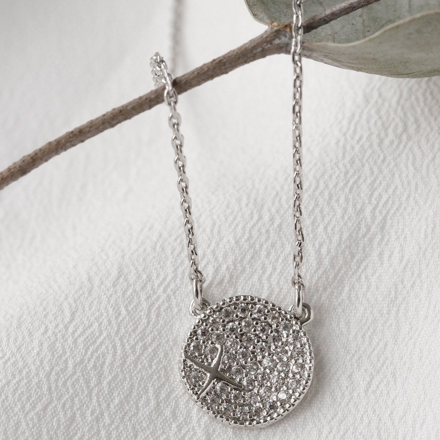 Marvelous Mum Necklace, Handcraft Pave CZ Disc Necklace / Mum and Daughter Gift, Gift for Mum / Mummy to Be Gift, Mother of the Bride Groom