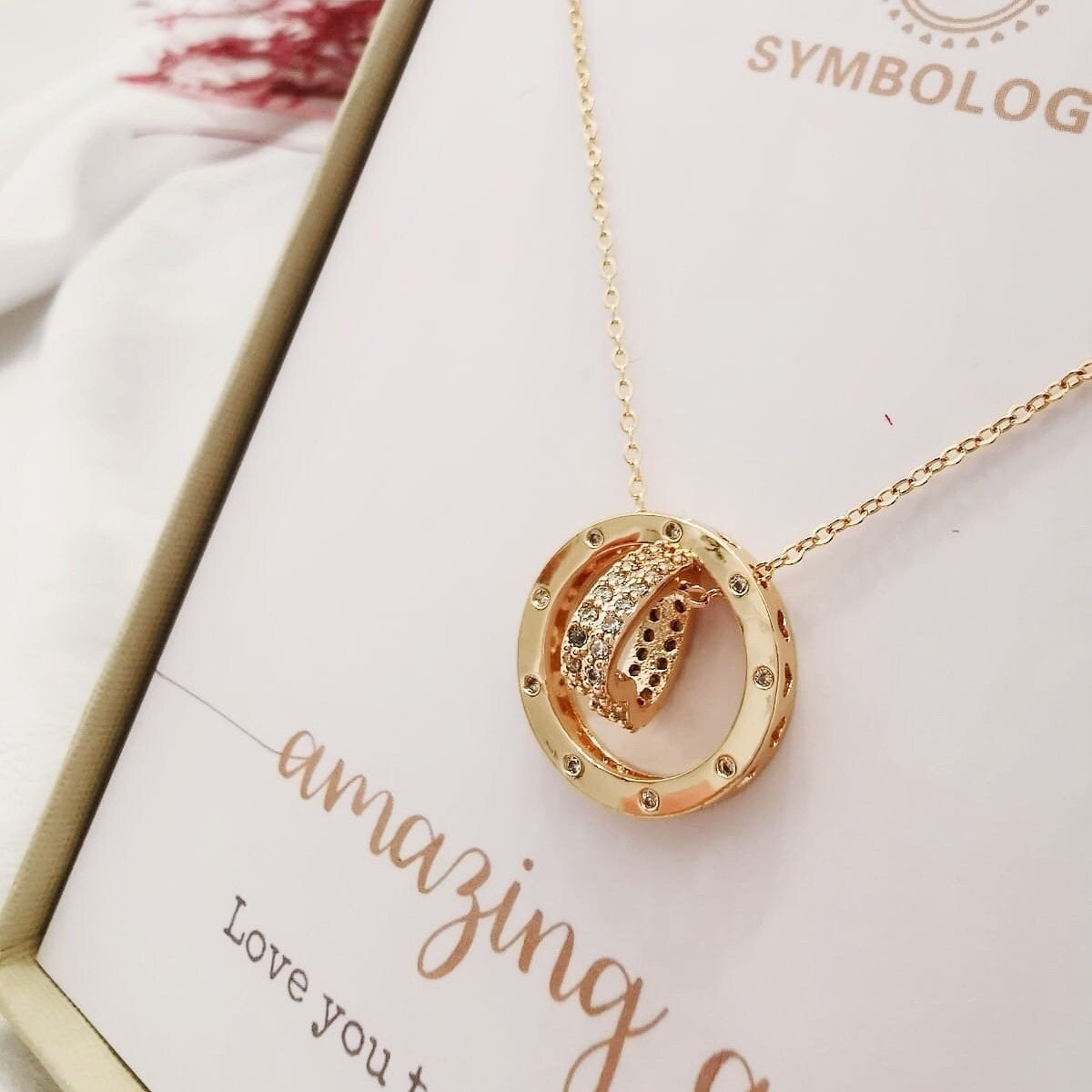 Auntie Gift Necklace / SYMBOLOGY Amazing Auntie CZ Circle Love Heart Necklace / Best Auntie Gift / Gift for Auntie