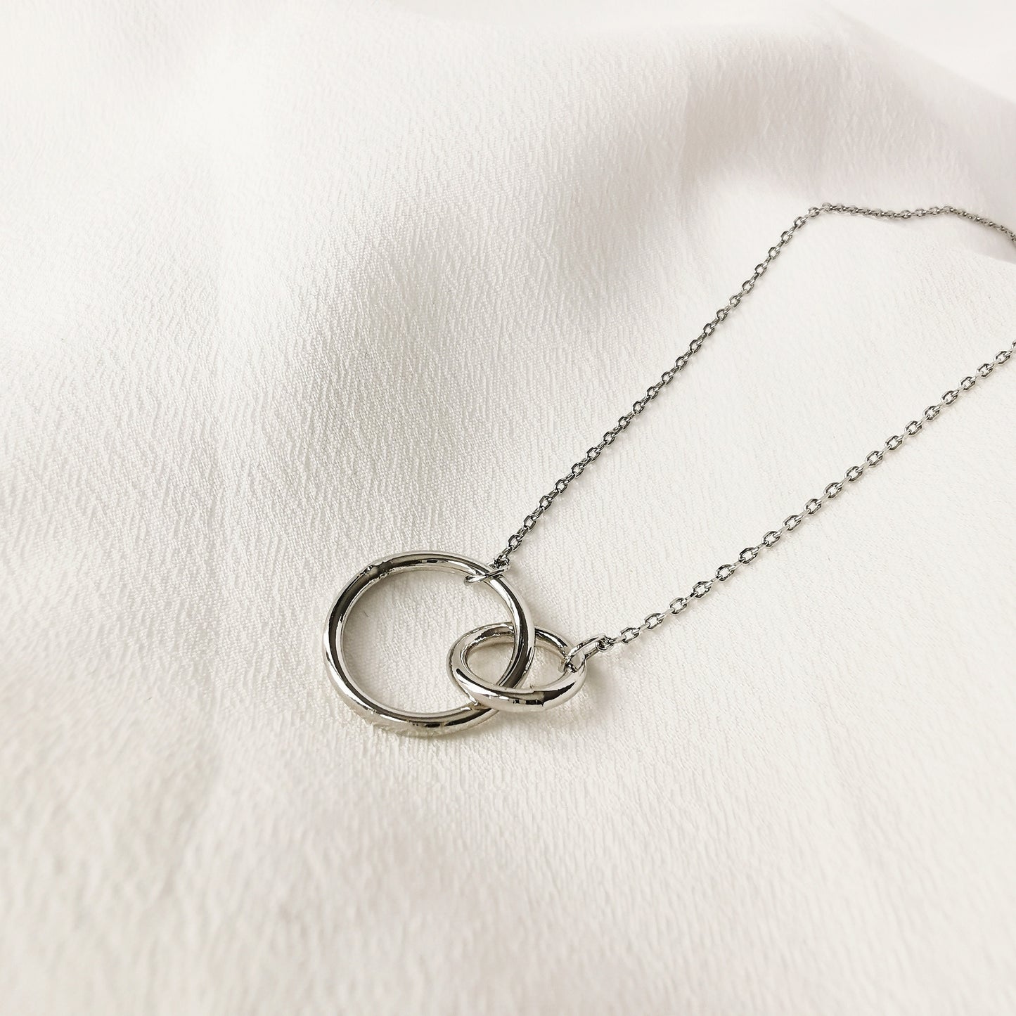 Sterling Silver Friends Necklace / Handcraft Interlinking Circle Necklace / Special Friends Gift / Best Friends Gift Birthday Gift For Her