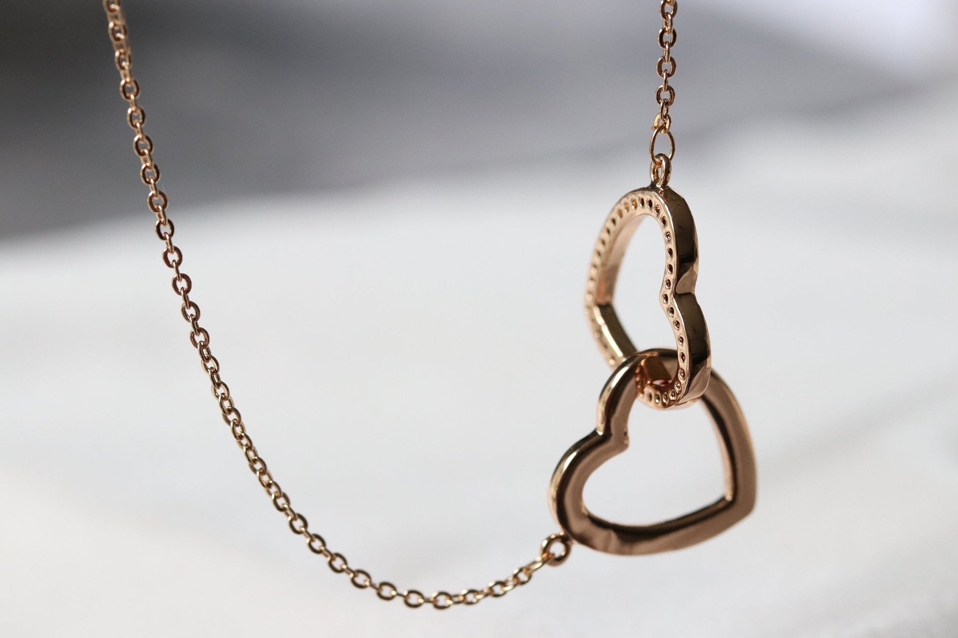 Interlinking Circle or Heart Gift Necklace / SYMBOLOGY / Marvellous Mum Necklace in Silver Gold or Rose Gold / Family Gift / Mothers Day