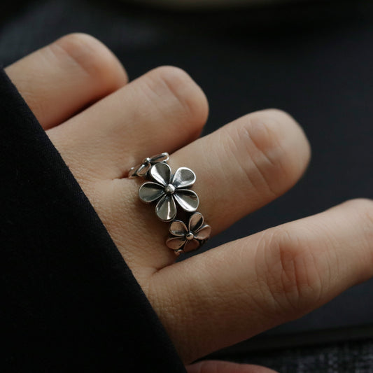 Handmade Flower Ring in Sterling Silver, Adjustable Floral Ring Open Ring, Modern Minimal Adjustable Open Ring, Stackable Ring, Gift for Her