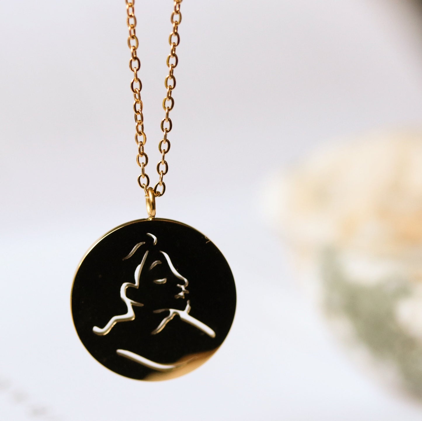 Sister Gift / Gold Sister Necklace / Gold Minimalist Disc Necklace /Stainless Steel Gold Necklace /Water Proof Minimalist Woman Jewellery