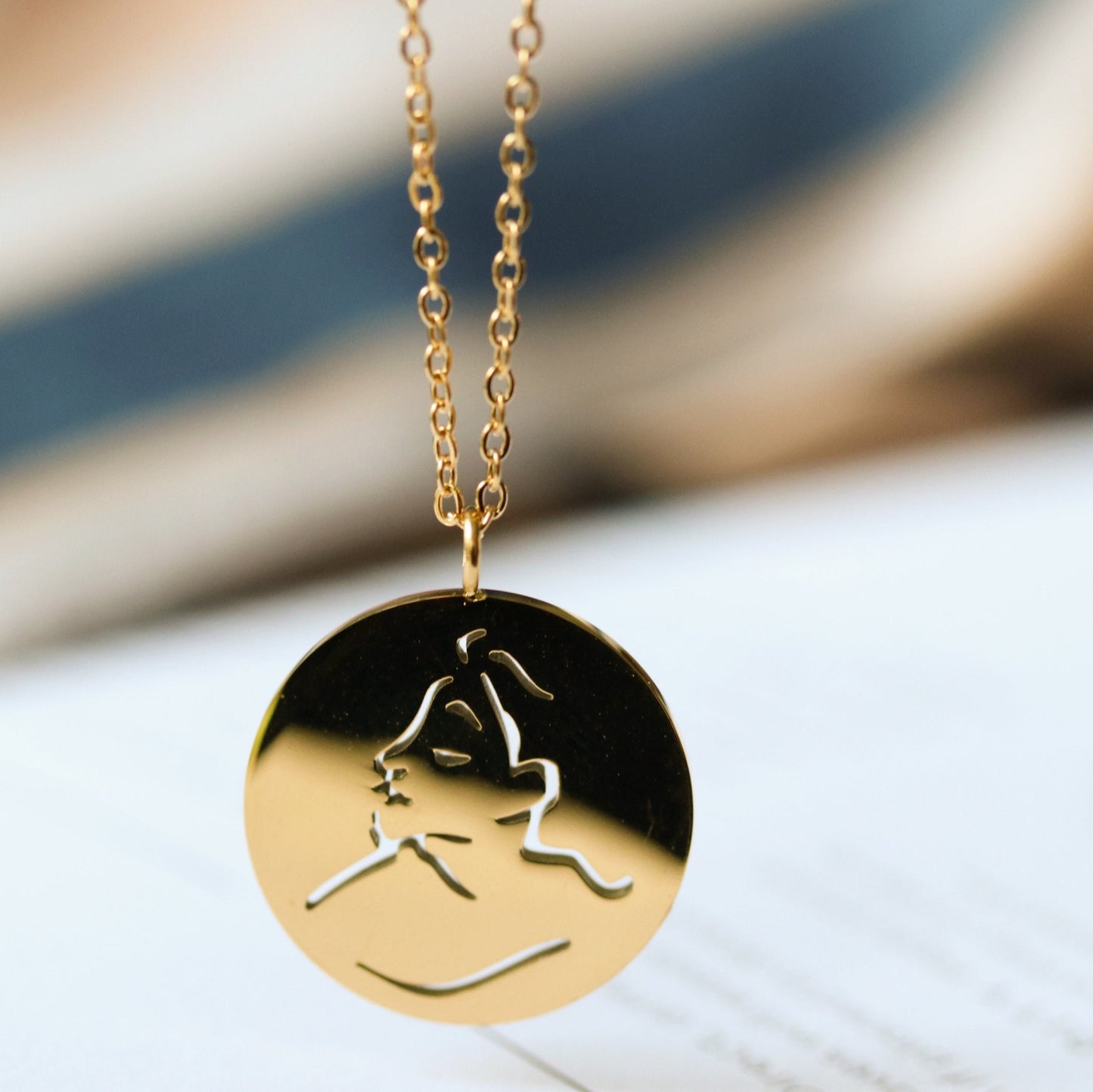Sister Gift / Gold Sister Necklace / Gold Minimalist Disc Necklace /Stainless Steel Gold Necklace /Water Proof Minimalist Woman Jewellery