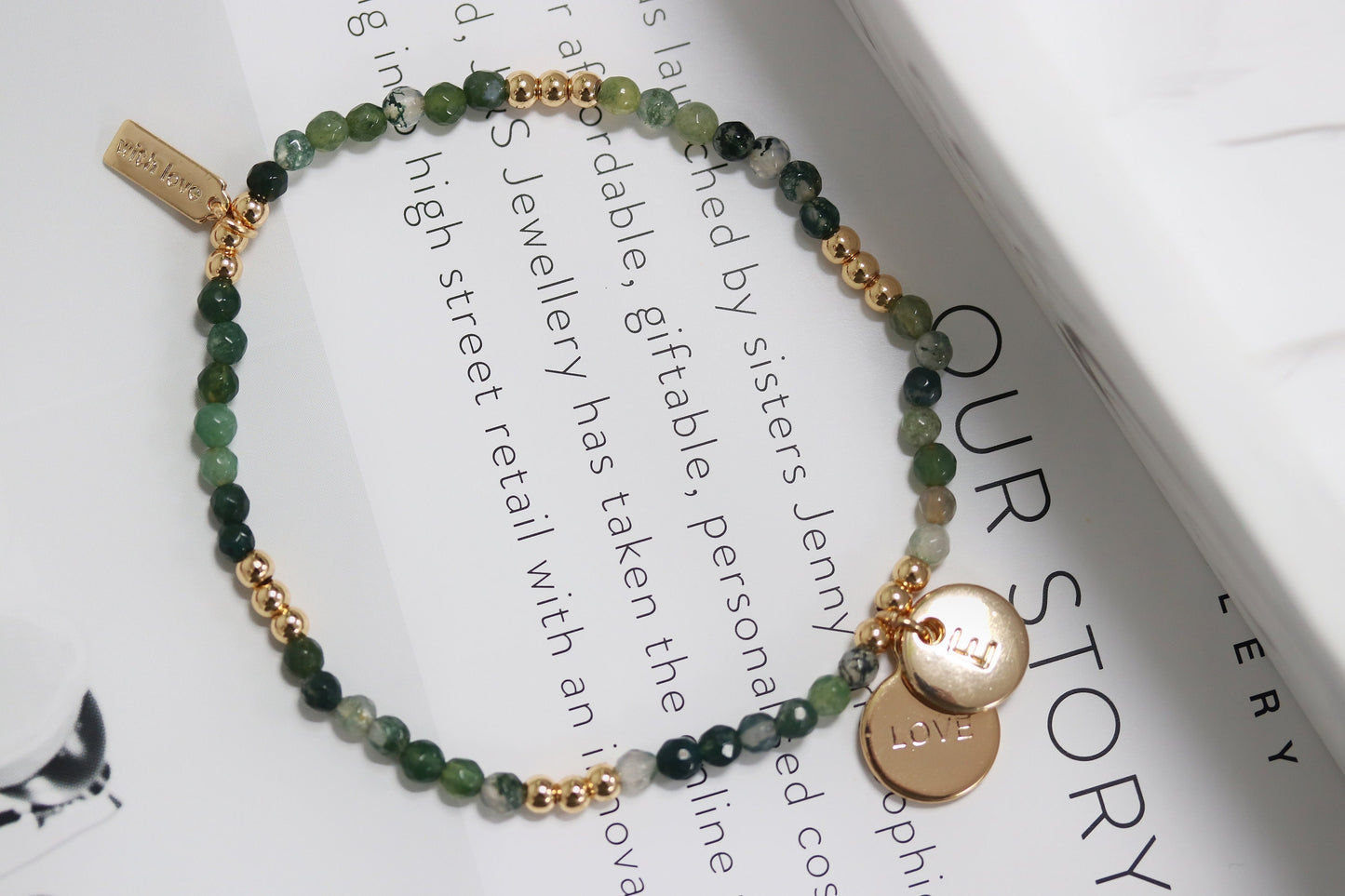 Personalised Auntie Bracelet, Initial Charm Bracelet, Gold Emerald Beads Bangle, Stackable Gemstone Bracelet, Auntie Birthday Gift for Her
