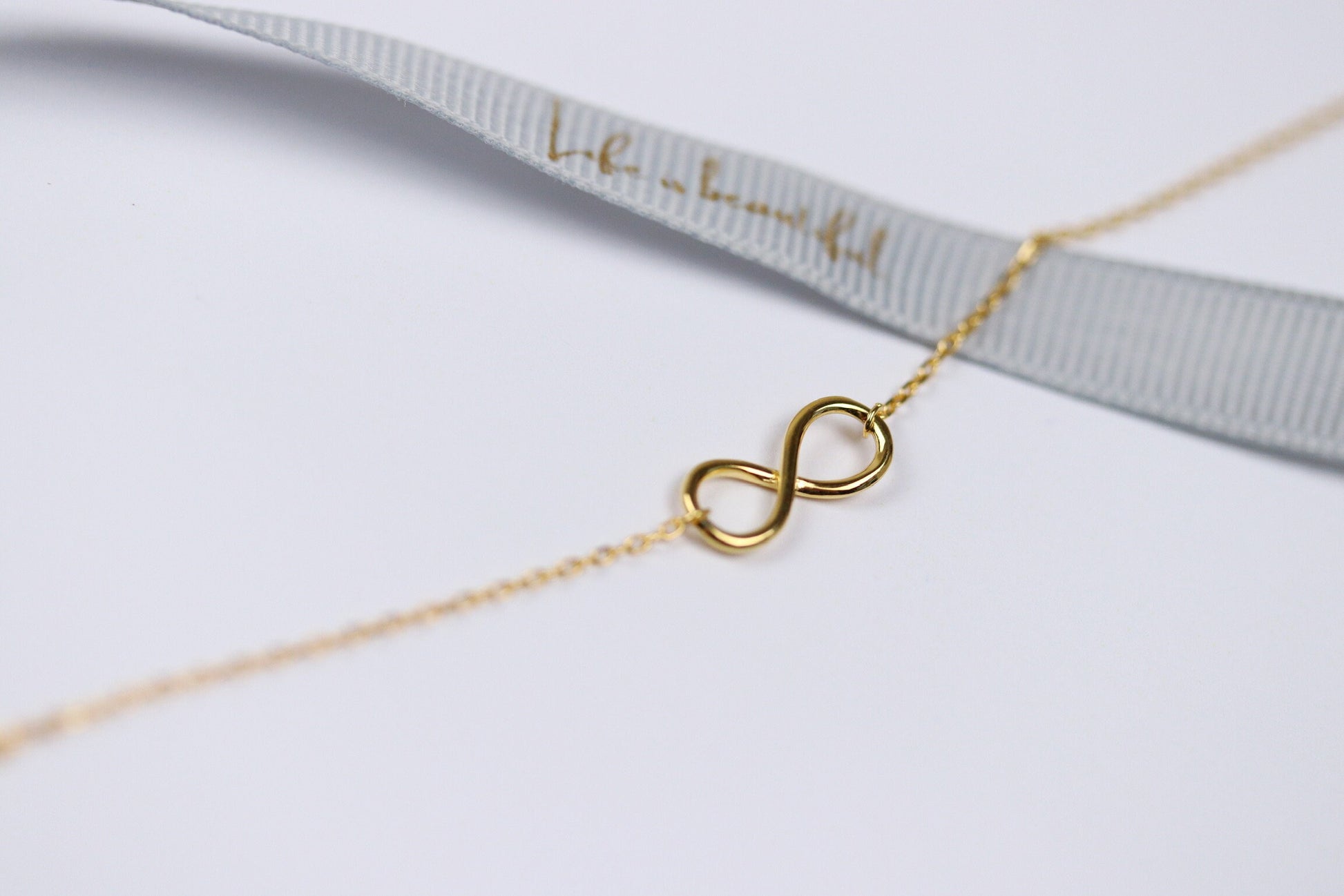 Flower Girl Gift / Wedding Thank You Gift / Infinity Necklace / Gold Dainty Necklace Jewelry Gift for Flower Girl, Keepsake Flower Girl Gift